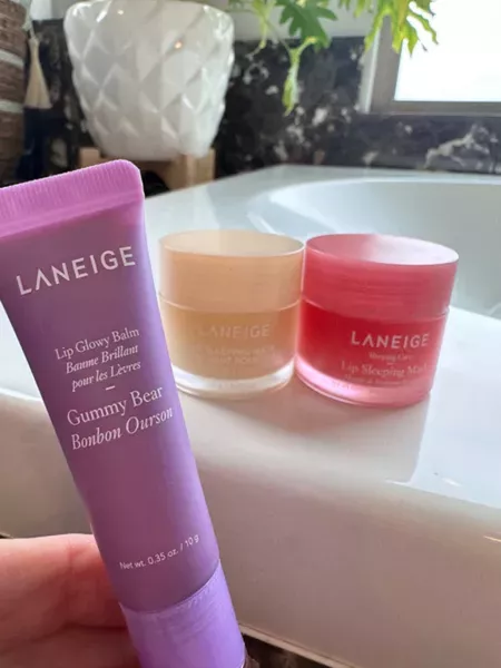 laneige lip balm, glowy lip balm, lip mask, beauty, viral amazon beauty item, tiktok viral beauty items, 